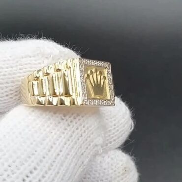 Prstenje: Vel:13
Cena:1100din — 24