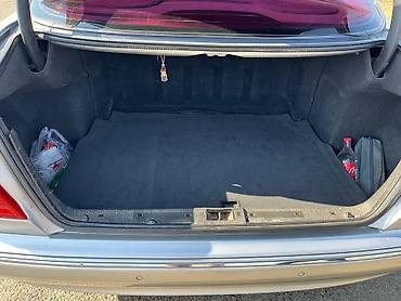 Mercedes-Benz: Mercedes-Benz E-Class: 2.4 l | 2000 il Sedan — 4