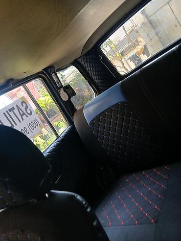 lada diskləri: LADA Niva 4x4, mavi rəng, 5 qapılı universal kuzov. Xüsusiyyətlər: - — 10
