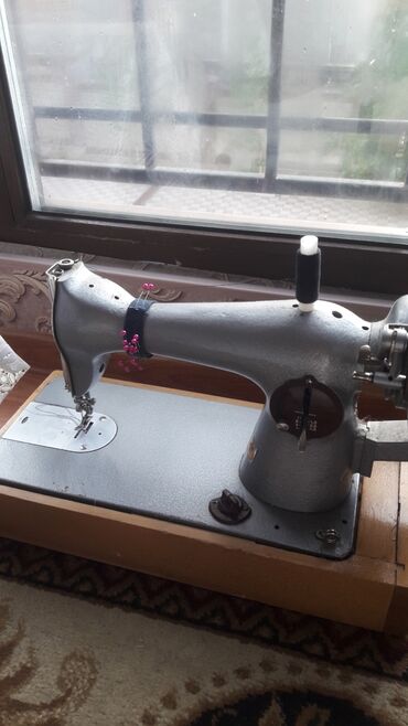 педаль для швейной машины веритас: Швейная машина Ручной