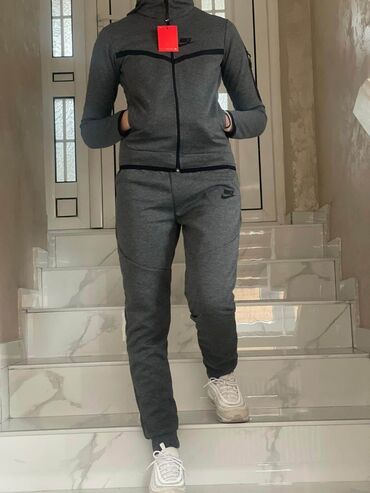 Gornji i donji deo: S-Xl. L — 16