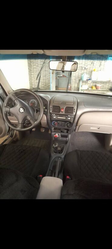 авто уна: Nissan Almera: 2001 г., 1.8 л, Механика, Бензин, Хэтчбэк