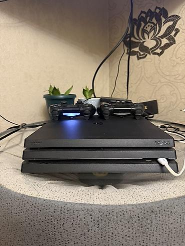 PlayStation 4 Pro (PS4 Pro) oyun konsolu Xüsusiyyətlər: - PS4 Pro