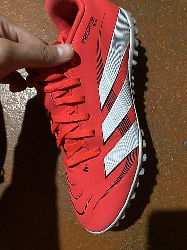 фудбольные формы: Продам футбольные сороконожки Adidas Predator TF в ярком красном — 2