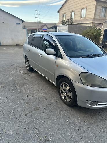 вебасто автономка: Toyota Ipsum: 2002 г., 2.4 л, Автомат, Газ, Минивэн — 2