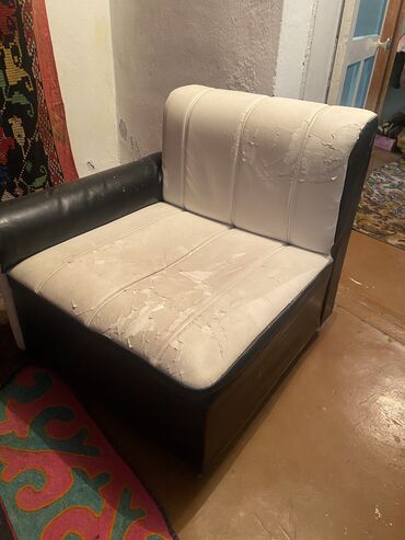 мебел бу диван: Цвет - Черный, Б/у