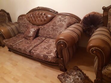 2 ci el divan kreslo: İşlənmiş, Klassik divan, 2 kreslo, Açılmayan