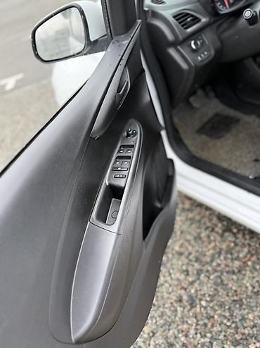 Chevrolet: Chevrolet Spark: 2019 г., 1 л, Автомат, Бензин, Хэтчбэк — 11