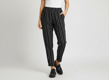spodnie hello kityy: Terranova, Material trousers for women, size S