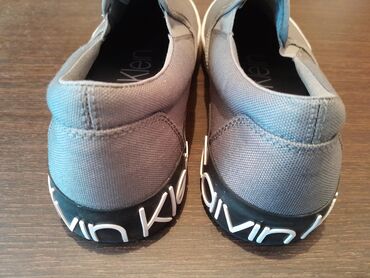 белые новые кеды: Привозные мужские туфли кеды оригинал "Calvin Klein"размер 39,оделись