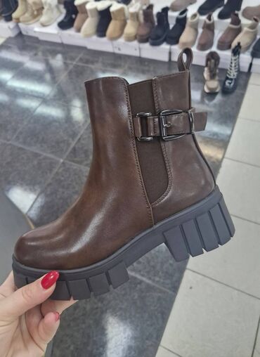 Čizme: Čizme, 41 — 18