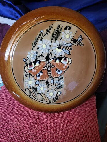 Ostalo posuđe: Tanjir nov za zid,rucni rad,rucno oslikan,pa glaziran. 70,80te — 6