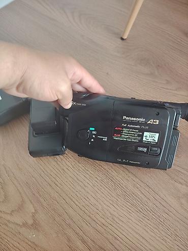 Panasonic A3 VHS-C video kamera - Model: Panasonic A3 (NV‑A3 seriyası