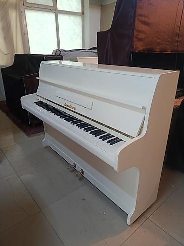 avanti piano: Zwermann upright pianino – ağ, parlaq lak örtük. Əsas xüsusiyyətlər — 2