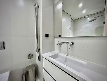 жк керемет резиденс: 2 комнаты, 81 м², 7 мкр Элитка, 12 этаж, Дизайнерский ремонт — 10