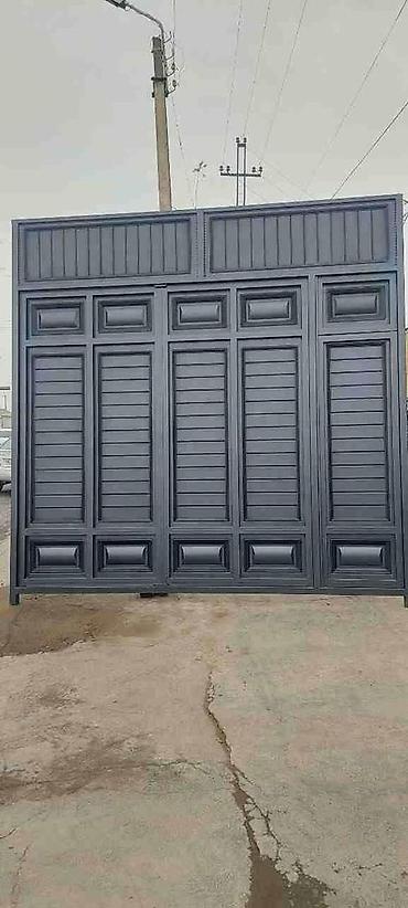 Откатные ворота: Металлические ворота с декоративной отделкой. Подходят для установки — 31