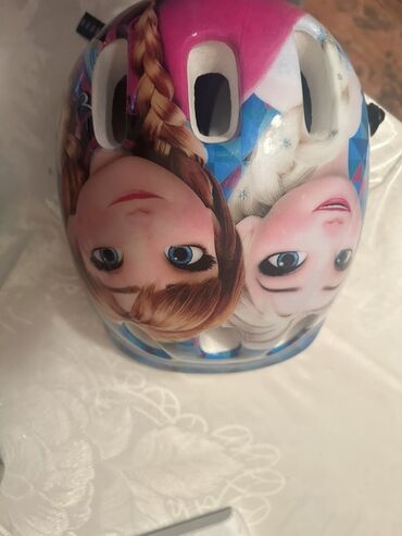 İdman döşəkləri və xalçaları: Bu, Disney "Frozen" cizgi filminin qəhrəmanları Anna və Elsanın