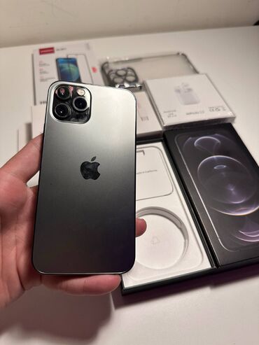 Apple iPhone: IPhone 12 Pro, Б/у, 128 ГБ, Black Titanium, Кабель, Зарядное устройство, Защитное стекло, 84 %