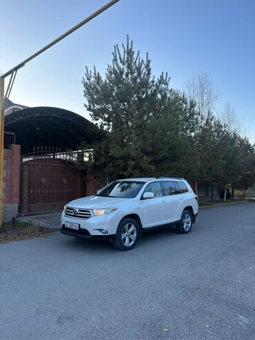запчасти на тайота раум: Toyota Highlander: 2013 г., 3.5 л, Типтроник, Бензин, Внедорожник at lalafo.kg запчасти на тайота раум: Toyota Highlander: 2013 г., 3.5 л, Типтроник, Бензин, Внедорожник
