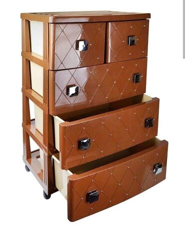 Komodlar: Yeni, Güzgüsüz — 10