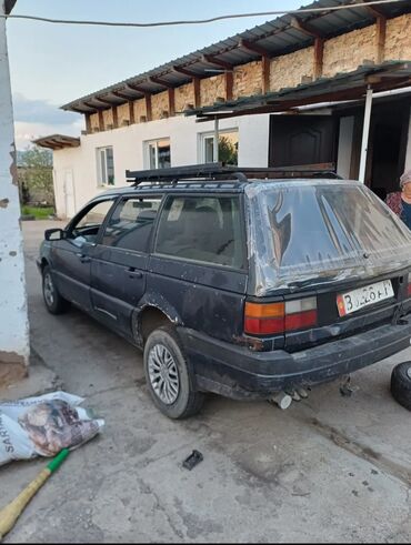 Volkswagen: Volkswagen Passat: 1989 г., 1.8 л, Механика, Бензин, Универсал