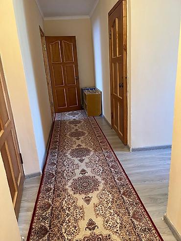 rent: Сдаю трёх комнатную квартиру в Чолпон ате минимум на год, в центре — 9