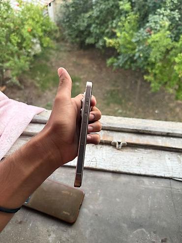 Mobil telefonlar: IPhone 16 Pro, 128 GB, Desert Titanium, Face ID — 5