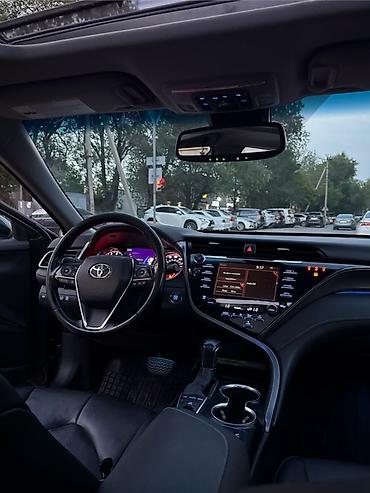 оп ком: Toyota Camry: 2020 г., 2.5 л, Автомат, Бензин, Седан — 4