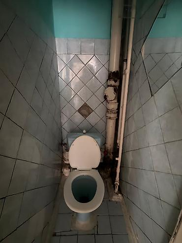 хрущева: 2 комнаты, 42 м², Киргизия 1 1 этаж — 7