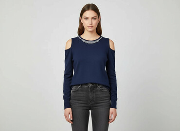 Swetry: Sweter damski, rozmiar S