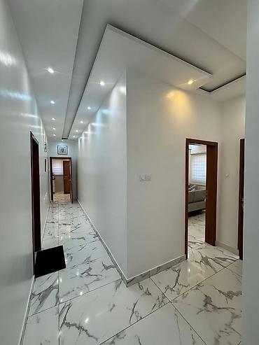 Ремонт под ключ: Ремонт под ключ для квартир, домов и офисов. Виды работ: - Электрика — 10