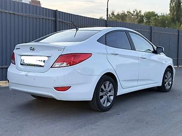 4: Hyundai Accent: 2018 г., 1.4 л, Автомат, Бензин, Седан — 3