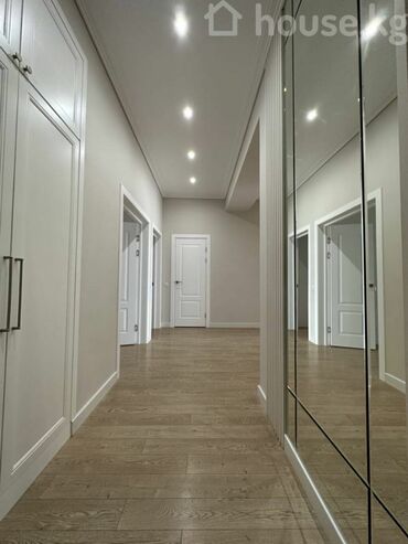 Долгосрочная аренда квартир: 4 комнаты, Агентство недвижимости, Без подселения, С мебелью полностью — 6