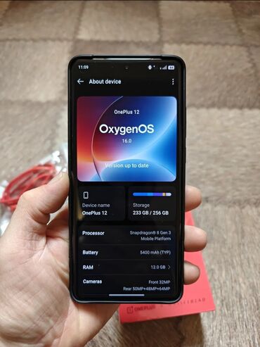 OnePlus: OnePlus 12, Б/у, 256 ГБ, цвет - Черный, 2 SIM — 2