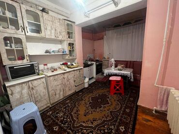 Köhnə tikili: Bakı, Bakıxanov qəs., 3 otaqlı, Köhnə tikili, m. Neftçilər, 80 kv. m — 6