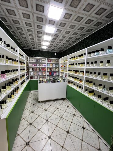 tır sürücüsü vakansiya 2022: Parfumeriya Mağazasına xanım satıcı reklamçı tələb olunur. Maaş 450