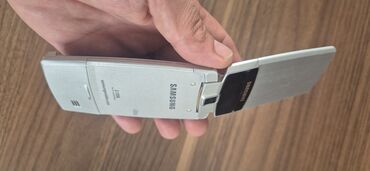 Nokia: Nokia 8 Sirocco — 4