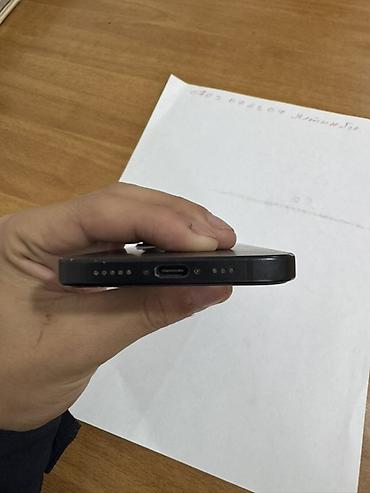 Уюлдук телефондор жана аксессуарлар: IPhone 15, Колдонулган, 256 ГБ, Кара, Заряддоочу түзүлүш, Коргоочу айнек, 86 % — 5