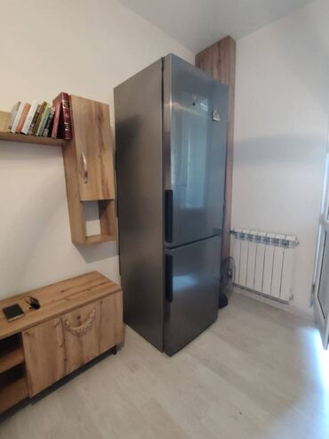 Uzunmüddətli kirayə mənzillər: 8 km. Neftcilər metronun yanı 2 otağa düzəlmə mənzil əşyalı kirayə — 11