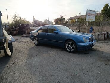 будка рефрижератор купить бу: Mercedes-Benz E-Class: 2000 г., 2.7 л, Автомат, Дизель, Седан