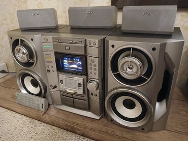 ari sobalari: Salam. Sony MHC DP1000D Musiqi mərkəzi. disk yeri işləyir qapağı
