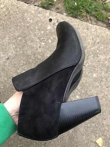 Ostale cipele: Brojevi 39,40 — 18