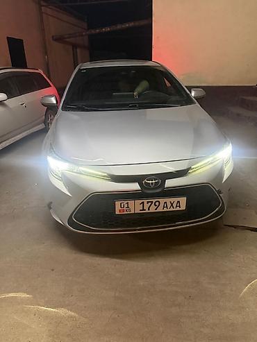 Toyota: Toyota Corolla: 2019 г., 1.8 л, Гибрид, Седан — 10