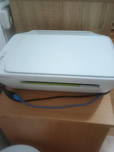 el tormenta: HP DeskJet All-in-One štampač/skener/kopir 3000,nocni stocic 3000,sto — 4