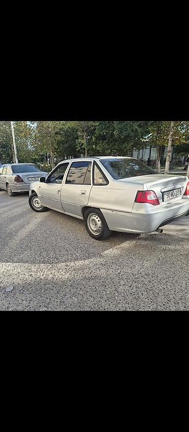Daewoo: Daewoo Nexia, sedan, gümüşü rəng. - Yanacaq: benzin - Sürətlər qutusu — 2