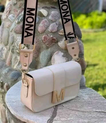 nož za cigare: Shoulder bag, Mona