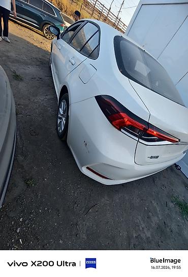 byd e1: Toyota Corolla: 2025 г., 1.2 л, Автомат, Бензин, Седан — 7