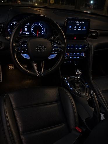 veloster: Hyundai Veloster: 2019 г., 2 л, Механика, Бензин, Хэтчбэк — 3