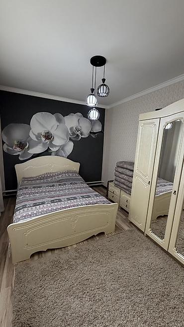 Үйлөрдү сатуу: 6 бөлмө жана андан көп, 250 м², Бишкек, Рухий Мурас ж/м Менчик ээси — 10