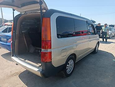 step vagon: Honda Stepwgn: 2003 г., 2 л, Автомат, Газ, Минивэн — 3